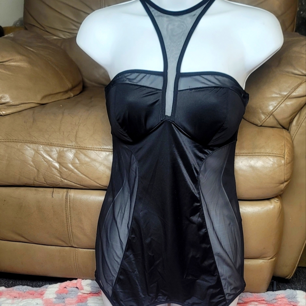 Victoria's Secret garter slip 36D